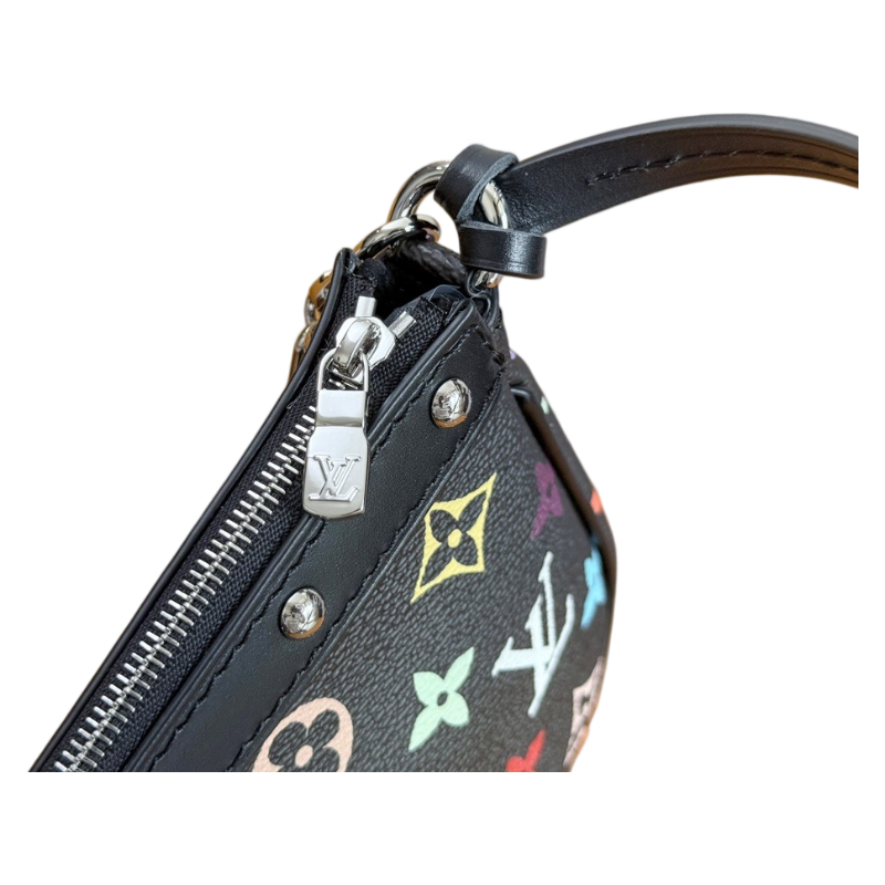 Pochette Accessoires handbag