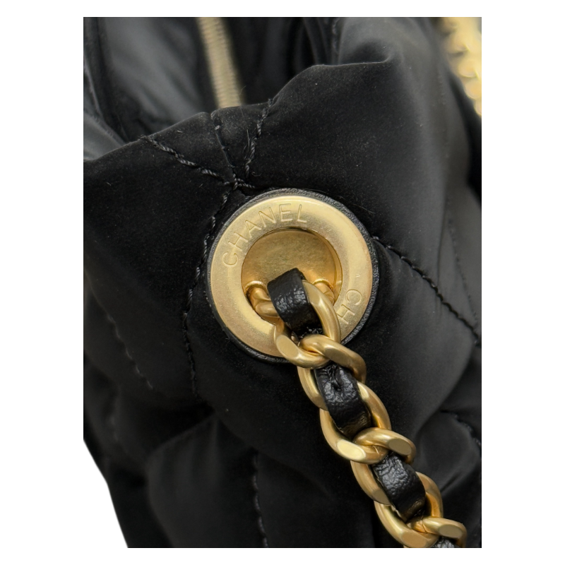 25K Small Bow Handbag – Black Velvet