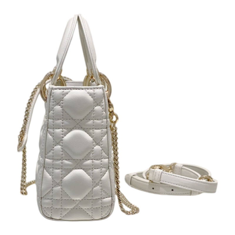 White, 3-slot
