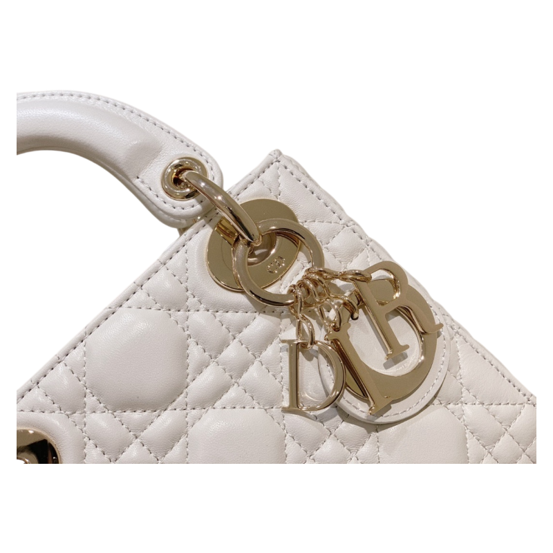 White, 3-slot